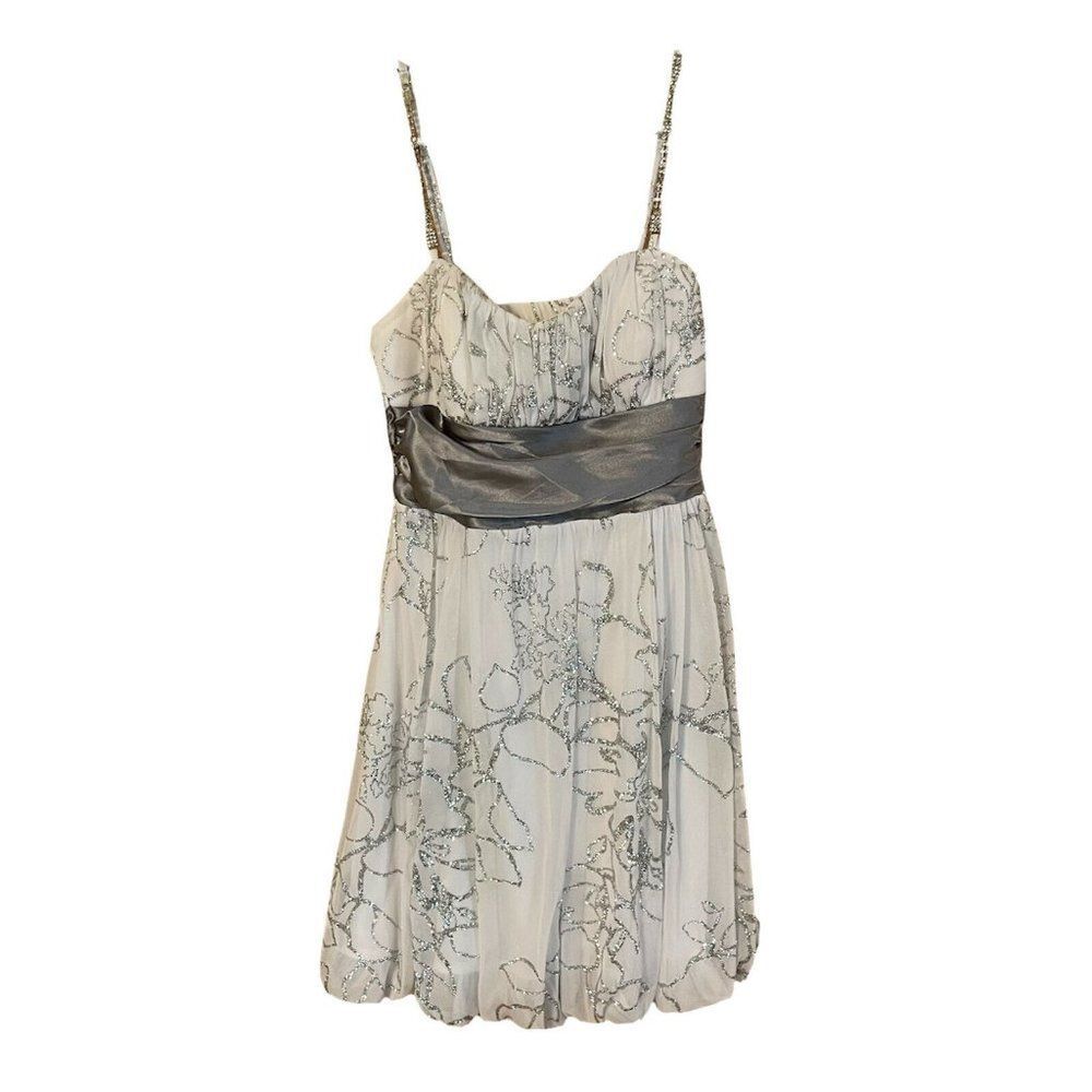 Speechless Women's White and Grey Dress